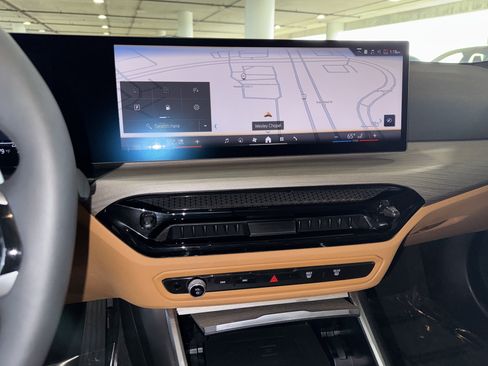 Certified 2025 BMW 330i Sedan image 26