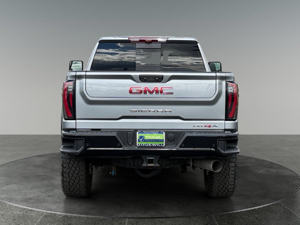 Used 2025 GMC Sierra 2500 AT4X AWD/4WD image 9