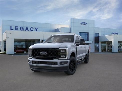 New 2026 Ford F250 Lariat w/ Black Appearance Package AWD/4WD image 2