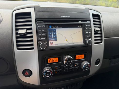 Used 2020 Nissan Frontier PRO-4X w/ Pro-4x Utility Package image 21