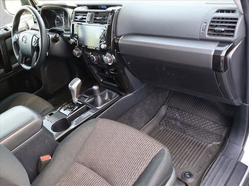 Used 2024 Toyota 4Runner TRD Off-Road AWD/4WD image 27
