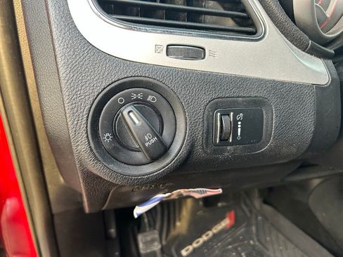 Used 2015 Dodge Journey SXT w/ Flexible Seating Group FWD image 19