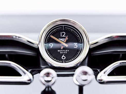 Used 2023 Bentley Bentayga AWD/4WD image 81