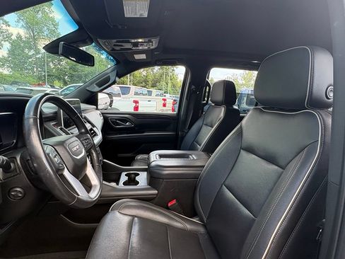 Used 2022 GMC Yukon SLT w/ SLT Luxury Package AWD/4WD image 11