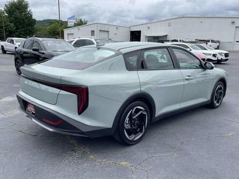 Used 2025 Kia K4 EX FWD image 4