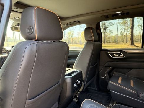 Used 2023 GMC Yukon AT4 image 33