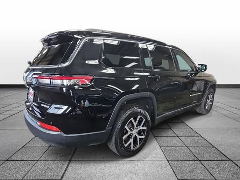 Used 2024 Jeep Grand Cherokee L Limited w/ Luxury Tech Group II image 5