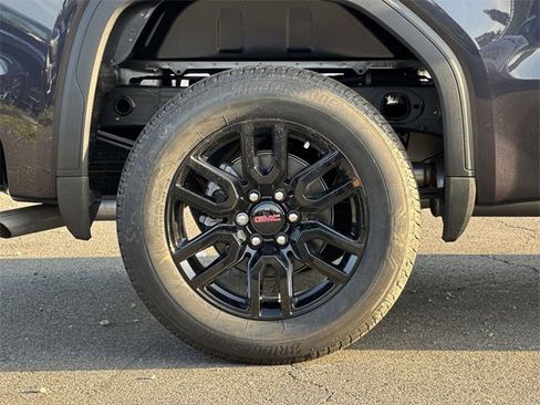New 2026 GMC Sierra 1500 Elevation image 30