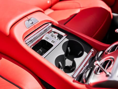 Used 2018 Rolls-Royce Dawn RWD image 42