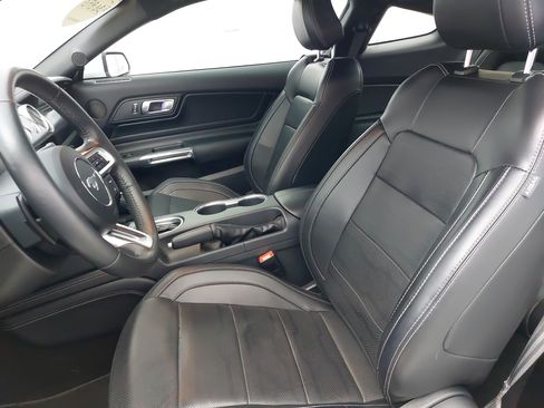 Used 2019 Ford Mustang GT Premium w/ GT Performance Package RWD image 5