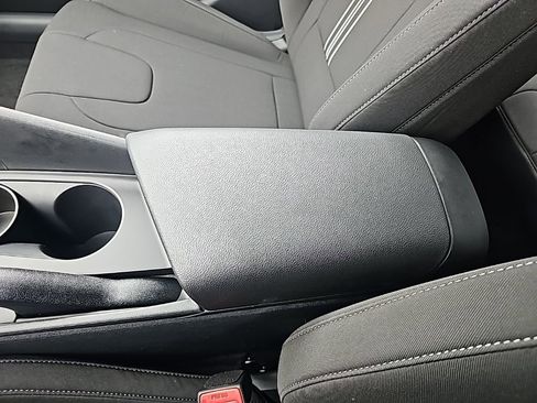 New 2026 Hyundai Elantra Sport FWD image 23