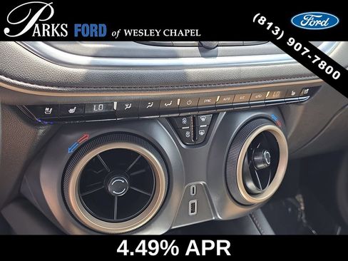 Used 2024 Chevrolet Blazer Premier w/ Enhanced Convenience Package FWD image 24