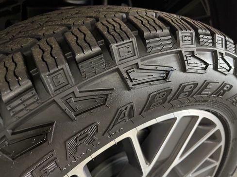 Used 2024 Jeep Wrangler High Altitude image 17