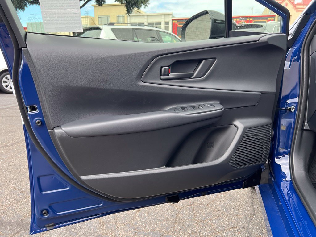 New 2027 Toyota Prius Plug-In Hybrid FWD image 34