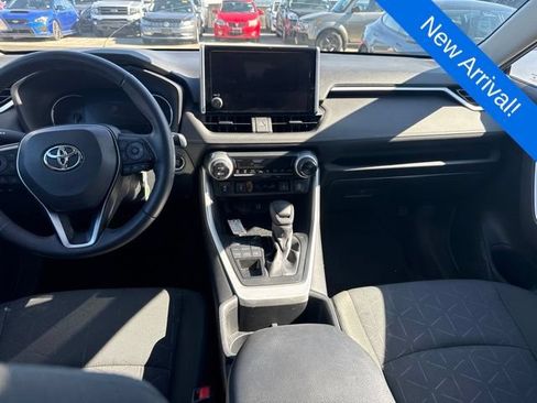 Used 2023 Toyota RAV4 XLE w/ Convenience Package AWD/4WD image 12