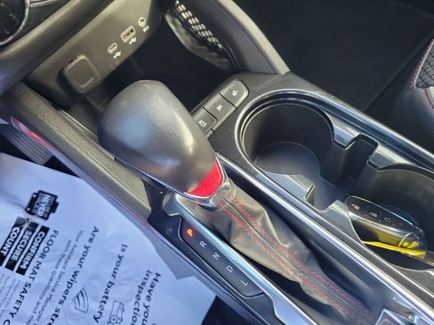 Used 2022 Chevrolet TrailBlazer RS image 26