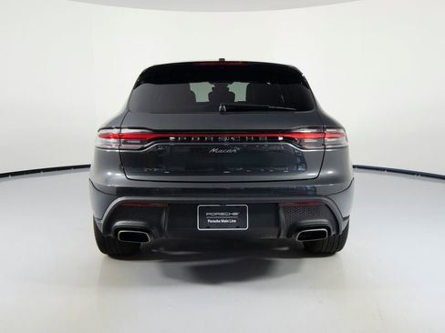 Certified 2025 Porsche Macan AWD/4WD image 9