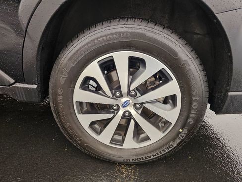 Used 2023 Subaru Outback Premium image 25