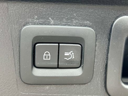 Used 2024 MAZDA CX-50 AWD 2.5 S w/ Premium Package image 15