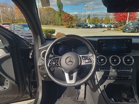 Used 2020 Mercedes-Benz GLC 300 4MATIC Coupe image 18