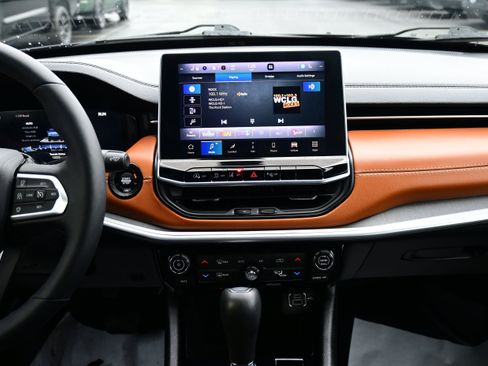 Used 2024 Jeep Compass Limited w/ Elite Group image 20