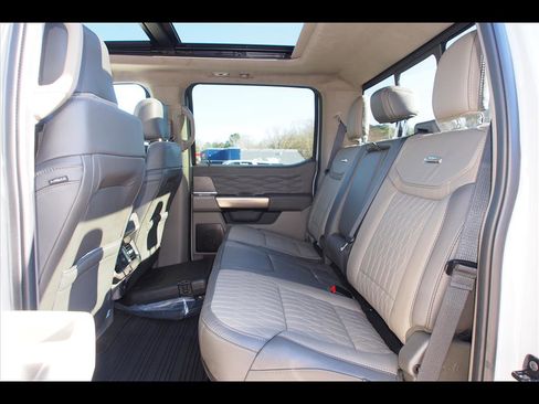 Used 2026 Ford F450 Platinum w/ Platinum Plus Package image 19