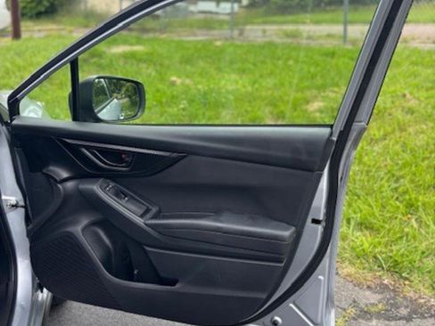 Used 2023 Subaru Crosstrek 2.0i image 12