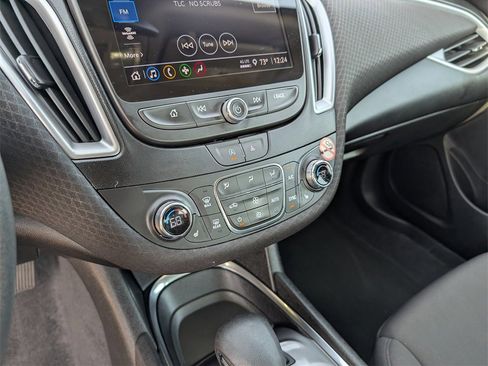 Used 2023 Chevrolet Malibu LT image 13