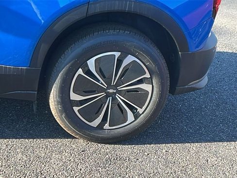 New 2026 Chevrolet Blazer EV LT image 9