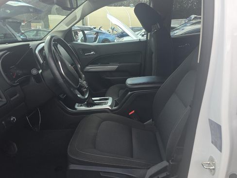 Used 2022 Chevrolet Colorado LT w/ Safety Package RWD image 3