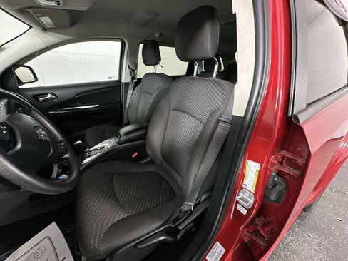 Used 2017 Dodge Journey SE image 11