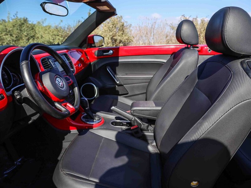 Used 2018 Volkswagen Beetle 2.0T S FWD image 22