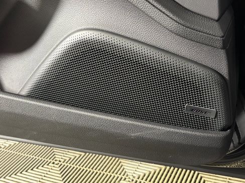 Used 2026 Porsche Panamera 4 image 16