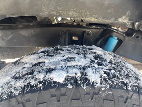 Used 2017 Toyota Tacoma SR5 image 13