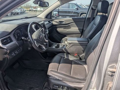 Used 2023 GMC Acadia SLT w/ Technology Package AWD/4WD image 14