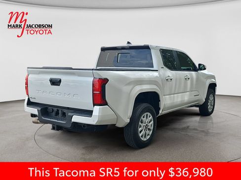 Used 2024 Toyota Tacoma SR5 AWD/4WD image 9