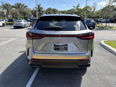 Used 2024 Lexus NX 250 FWD w/ Towing Package (2000 Lbs) image 3