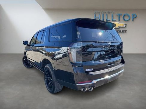 Certified 2025 Chevrolet Suburban Premier image 9