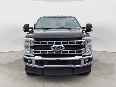 Certified 2025 Ford F250 XLT w/ 360-Degree Camera Package AWD/4WD image 2