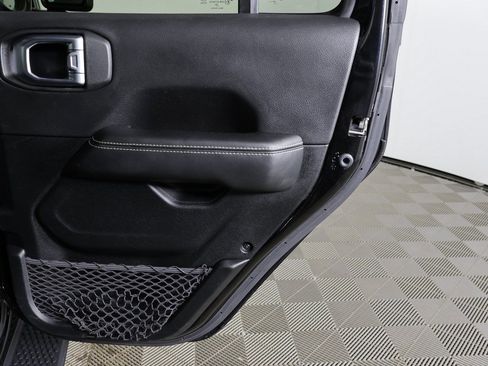 Used 2020 Jeep Wrangler Unlimited Sahara w/ Uconnect 4C Nav & Sound Group image 19