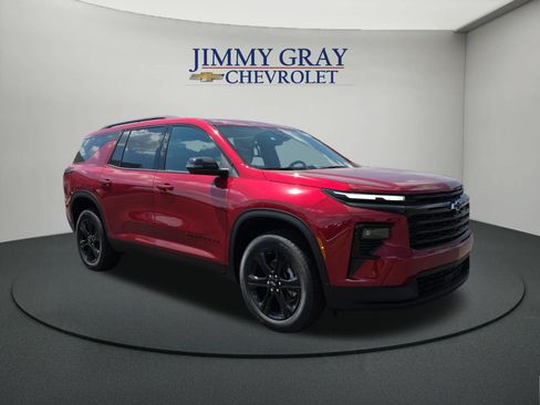 New 2027 Chevrolet Traverse LT w/ Midnight/Sport Edition FWD image 7