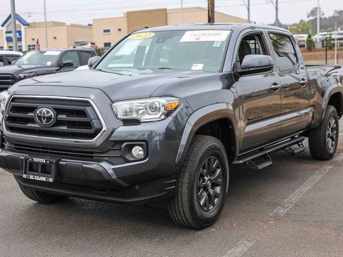 Certified 2022 Toyota Tacoma SR5 RWD image 17