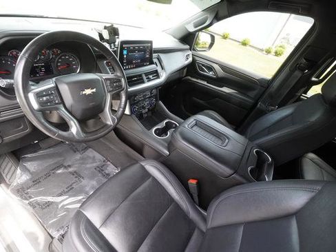 Used 2021 Chevrolet Tahoe LT w/ Luxury Package RWD image 23
