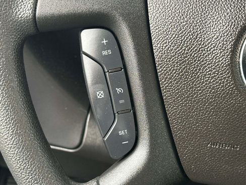 Used 2024 Chevrolet Express 3500 LT w/ LT Preferred Equipment Group RWD image 17