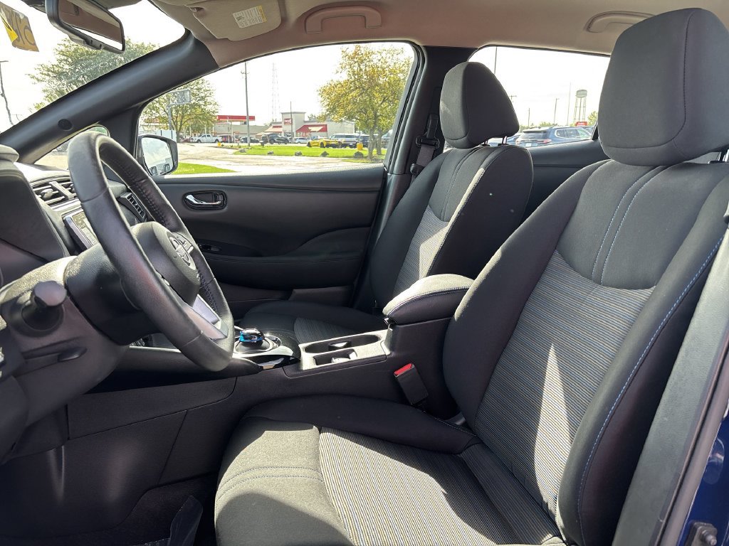 Certified 2024 Nissan Leaf SV Plus FWD image 20