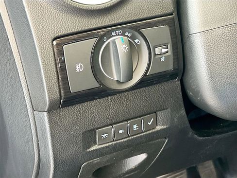 Used 2014 Chevrolet Captiva Sport LT w/ Convenience Package FWD image 14