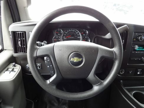 Used 2022 Chevrolet Express 2500 w/ Driver Convenience Package image 20