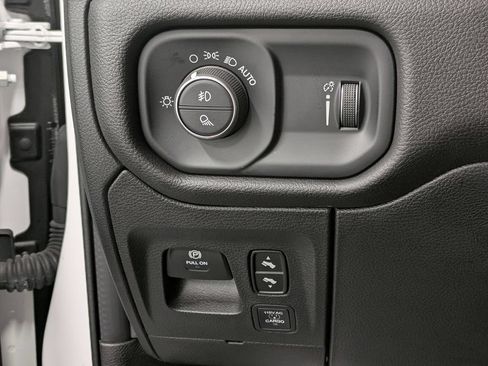 Used 2025 RAM 1500 Big Horn AWD/4WD image 22