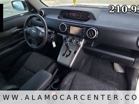 Used 2014 Scion xB FWD image 15