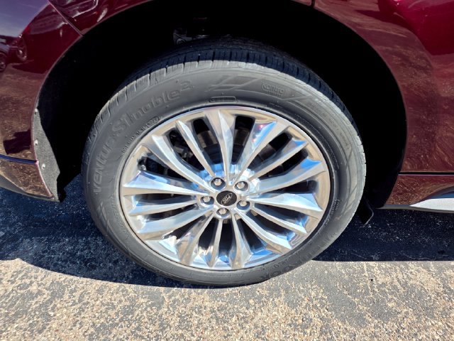 Used 2023 Ford Edge Titanium w/ Equipment Group 301A AWD/4WD image 9